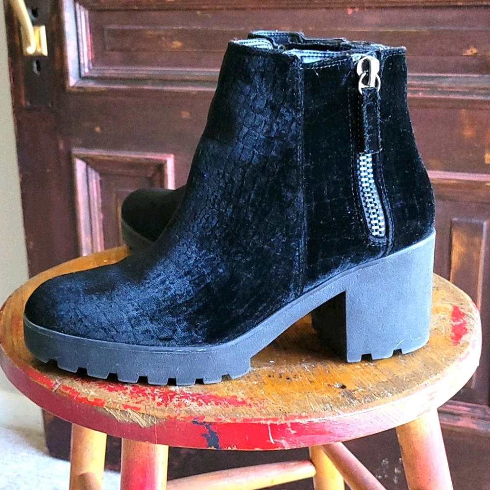 Aldo Black Velvet Boots (size 10)